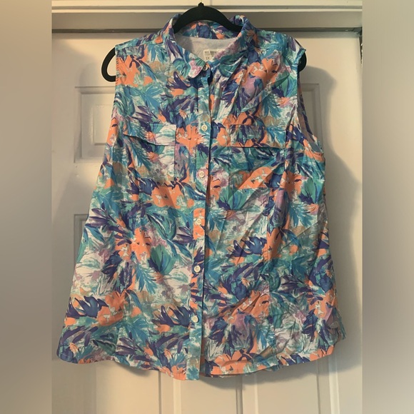 Reel Legends Tops - Reel Legends women’s button up top size 1X